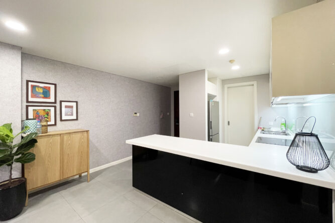 Cho thuê căn hộ 2 ngủ chung cư Watermark 395 Lạc Long Quân (40)