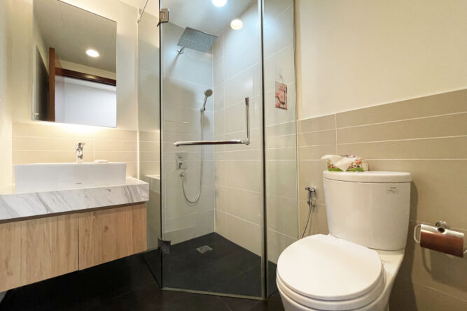 Cho thuê căn hộ 2 ngủ chung cư Watermark 395 Lạc Long Quân (52)