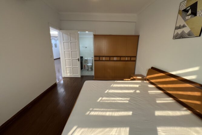 bán căn hộ E5 Ciputra ngập tràn ánh nắng (12)