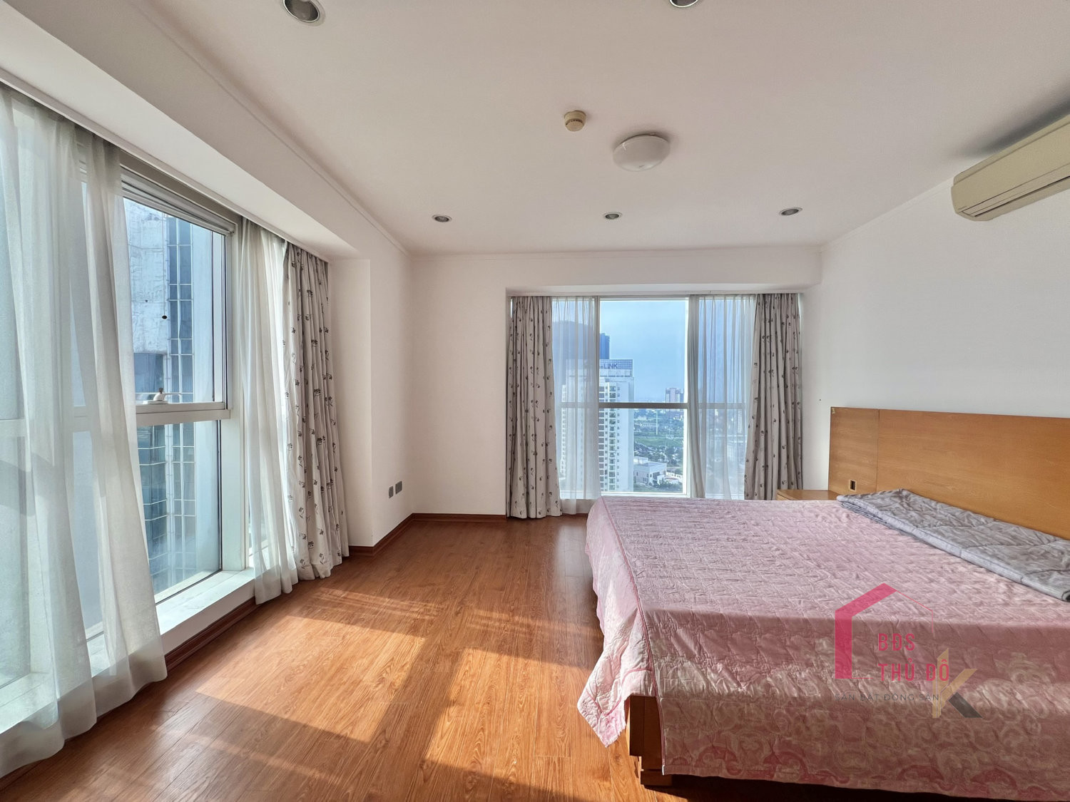 bán căn hộ view sân golf ciputra 154m2 góc (13) bán căn hộ view sân golf ciputra 154m2 góc (13)