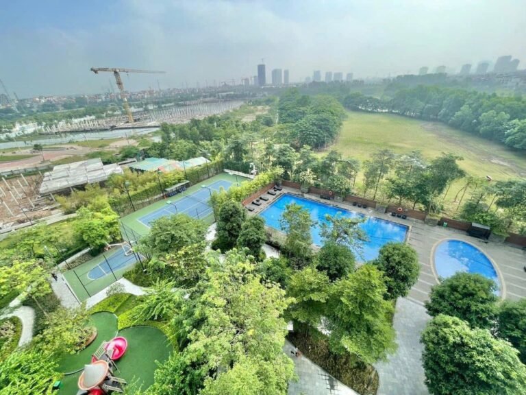 Cho thuê căn hộ Ciputra L4 154m²,view bể bơi và cây xanh