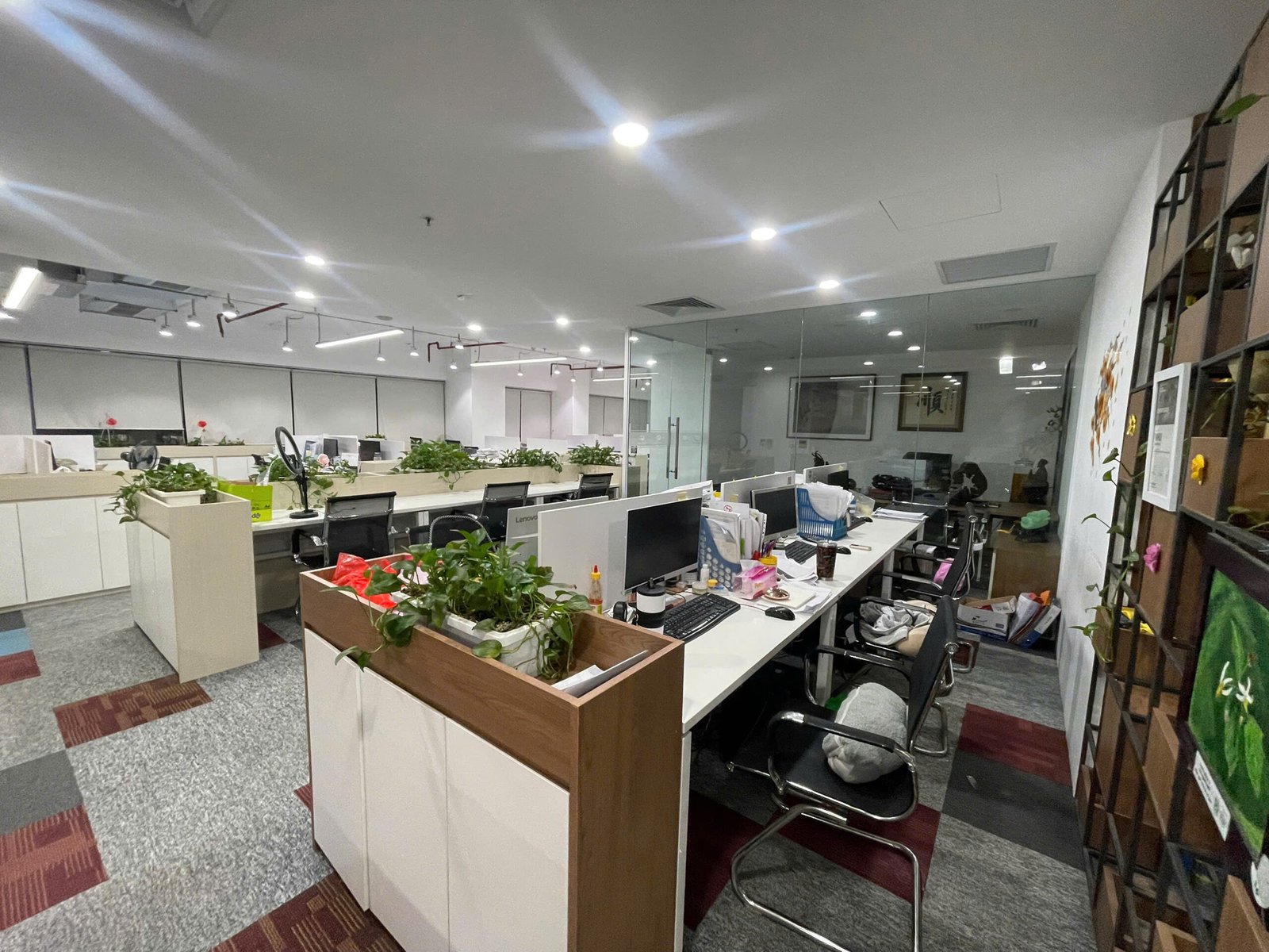Bán Sàn Văn Phòng 700m² Tại 29T1 Hoàng Đạo Thúy (3) Bán Sàn Văn Phòng 700m² Tại 29T1 Hoàng Đạo Thúy (3)